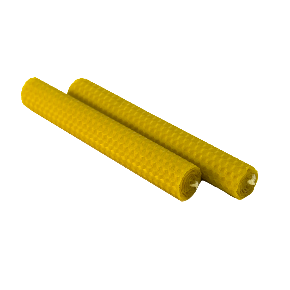 dwie świeczki z węzy pszczelej, żółte i naturalne